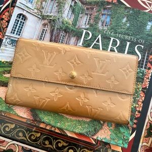 Louis Vuitton vernis wallet